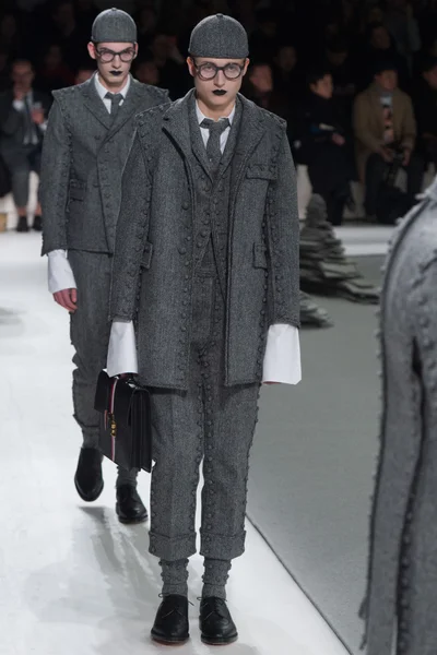 Look 32
